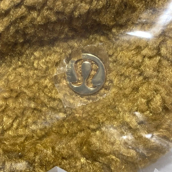 Lululemon Athletica Everywhere belt bag 1L Brunt Caramel FLEECE, Discontinued - Picture 6 of 16